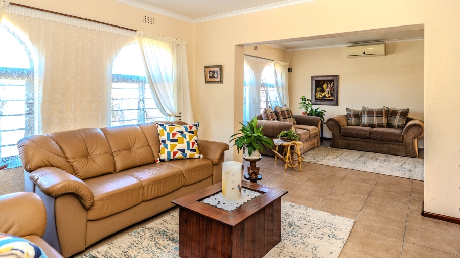 4 Bedroom Property for Sale in Morgenster Heights Western Cape